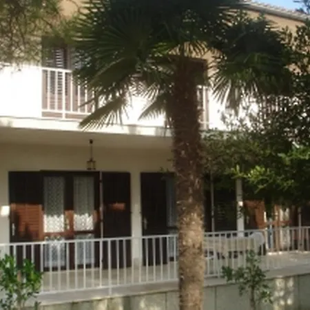 Apartment One-bedroom In Viii Malinska