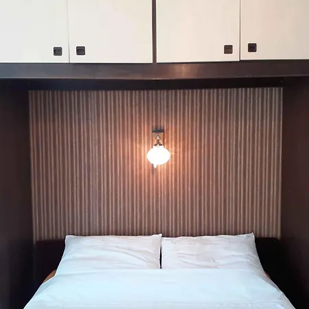 One-bedroom In Viii Διαμέρισμα