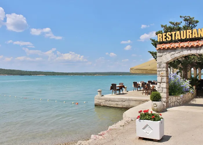 One-bedroom In Viii 말린스카